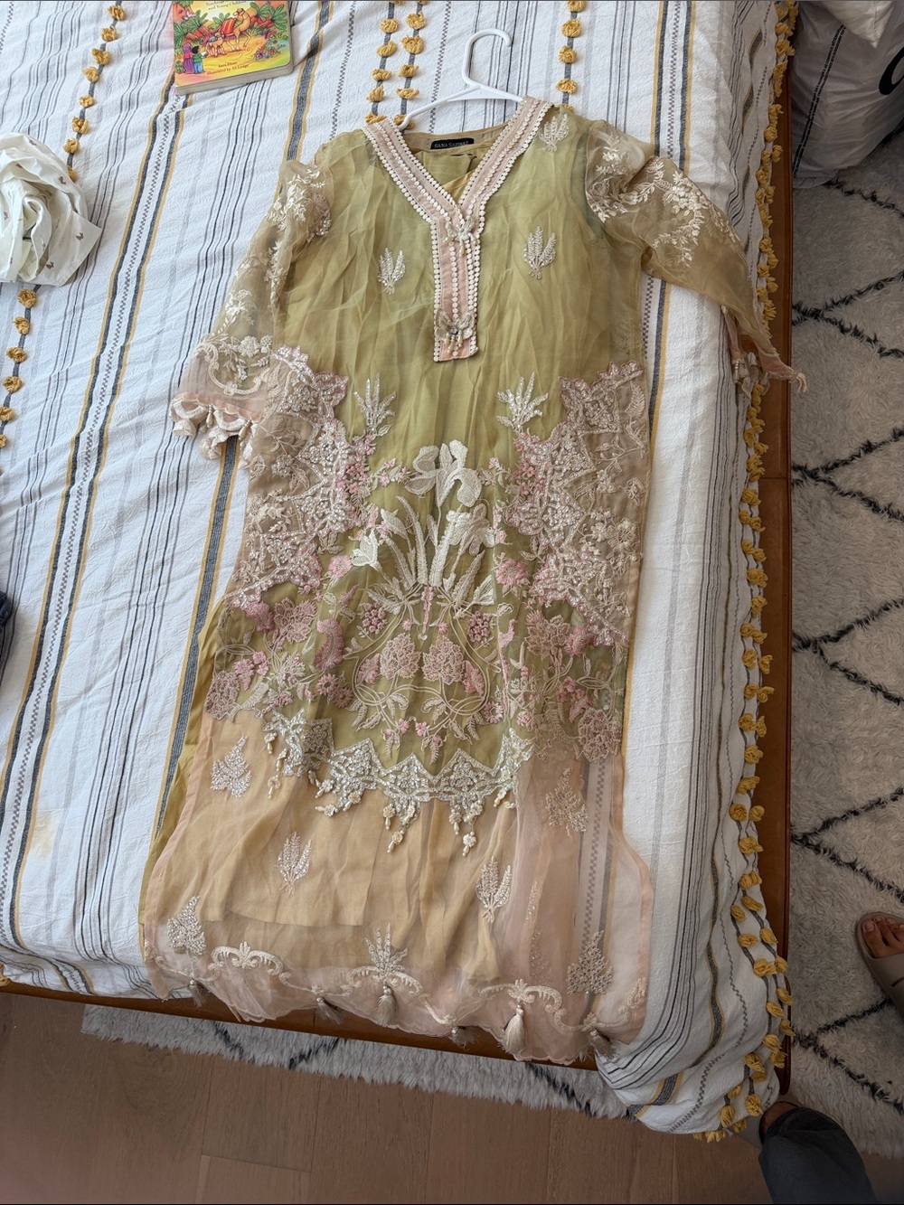 Embroidered Sage Green & Cream Kurta and pants Sana Safinaz